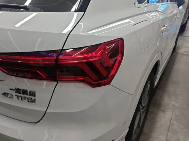 Audi Q3 — Фото автомобиля 7