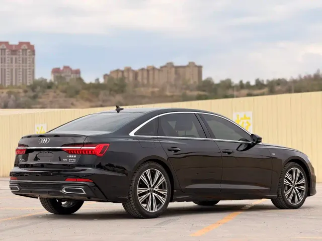 Audi Audi A6L 2022 55 TFSI quattro Premium Dynamic — Фото автомобиля 9