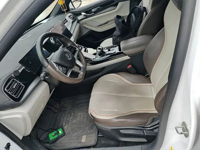 BYD Qin PLUS — Фото автомобиля 14