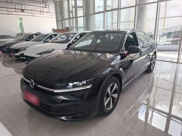 Фотография автомобиля — Volkswagen Magotan