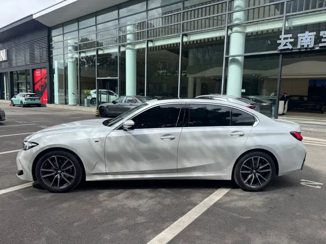 BMW 3 Series — Фото автомобиля 2
