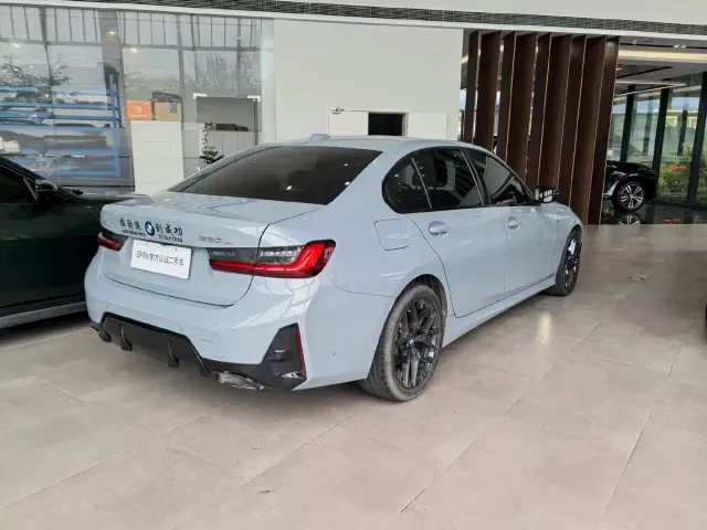 BMW 3 Series — Фото автомобиля 3