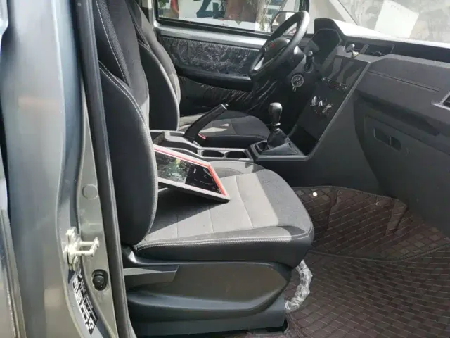 Wuling Zhengcheng — Фото автомобиля 24