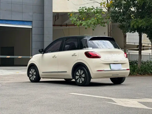 Wuling Bingo — Фото автомобиля 6