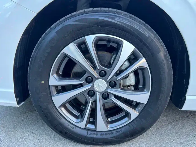 Changan Eado — Фото автомобиля 15