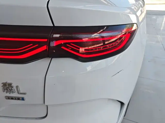 BYD Qin L — Фото автомобиля 7
