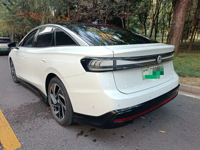 Volkswagen ID.7 Vizzion — Фото автомобиля 12