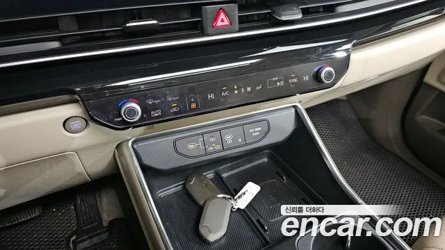 Kia Canival Новый Carnival 4 поколение Дизель 9 мест Signature — Фото автомобиля 17