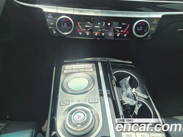 Genesis G80 Бензин 2.5 турбо AWD — Фото автомобиля 13
