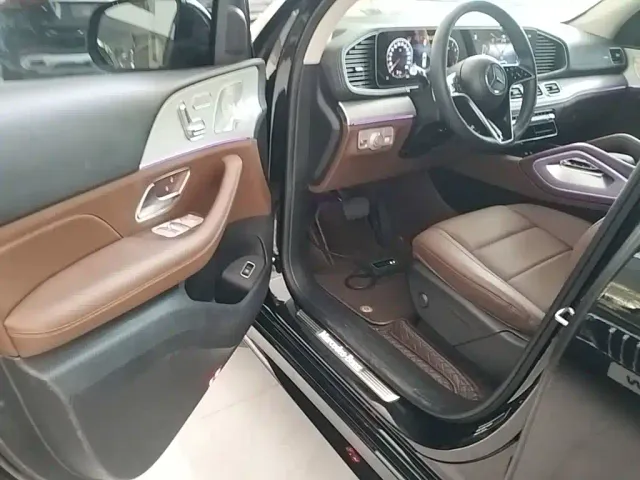 Mercedes-Benz GLE-Class — Фото автомобиля 15