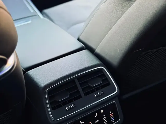 Audi A6L — Фото автомобиля 14