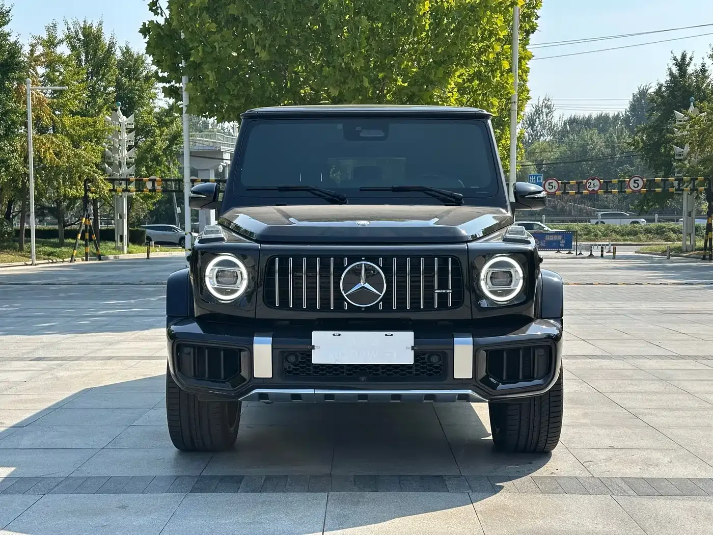 Mercedes-Benz Mercedes-Benz G-Class AMG 2025 AMG G 63 — Фото автомобиля 4