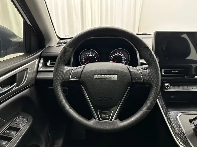Haval M6 — Фото автомобиля 10