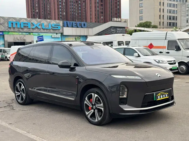 Nio ES8 — Фото автомобиля 3