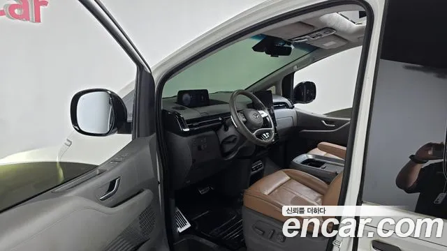 Hyundai Staria — Фото автомобиля 10