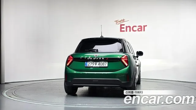 MINI Cooper 4th Gen — Фото автомобиля 4