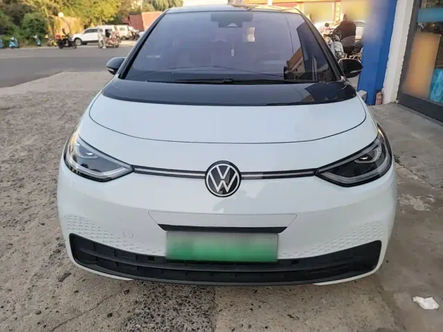 Volkswagen ID.3 — Фото автомобиля 2