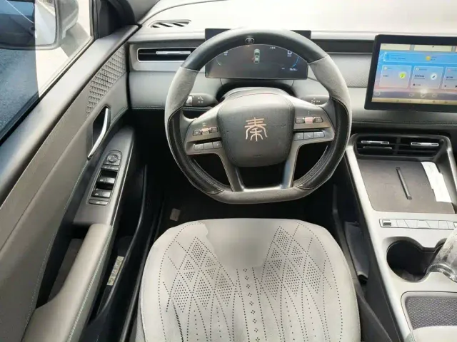 BYD Qin PLUS — Фото автомобиля 6