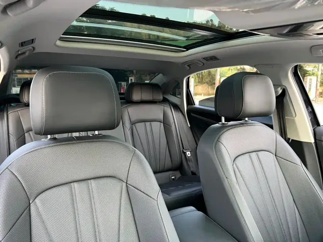 Volkswagen Passat — Фото автомобиля 13