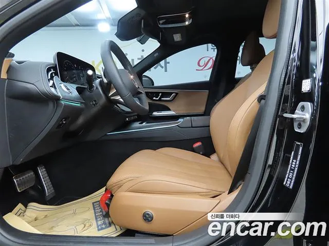 Mercedes-Benz E-Class — Фото автомобиля 5