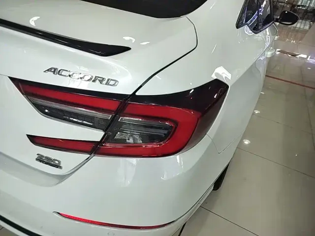 Honda Accord — Фото автомобиля 7