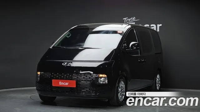 Фотография автомобиля — Hyundai Staria