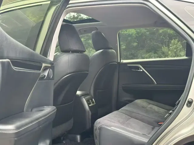 Lexus RX — Фото автомобиля 6
