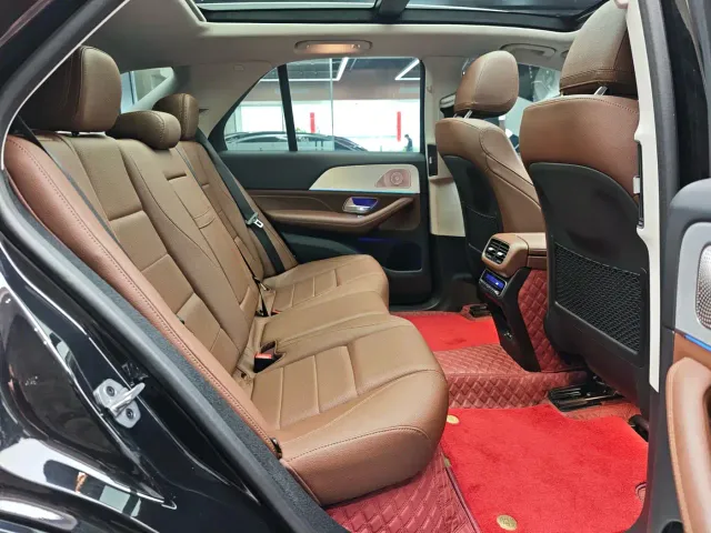 Mercedes-Benz GLE-Class — Фото автомобиля 8