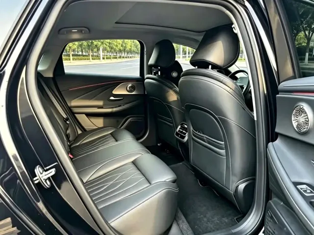 Chery Arrizo 8 — Фото автомобиля 7