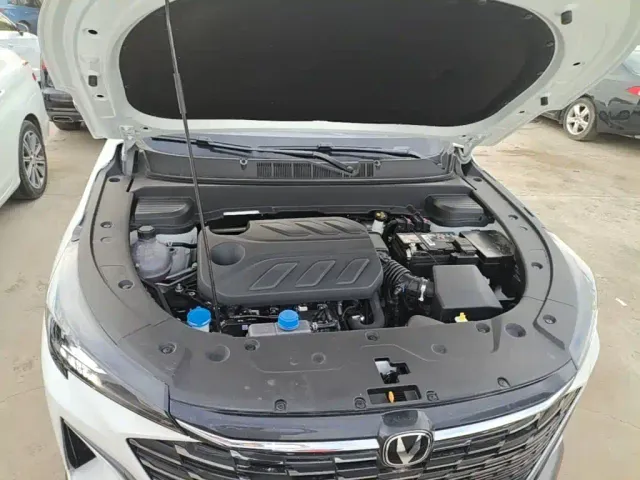Changan X5 Plus — Фото автомобиля 19