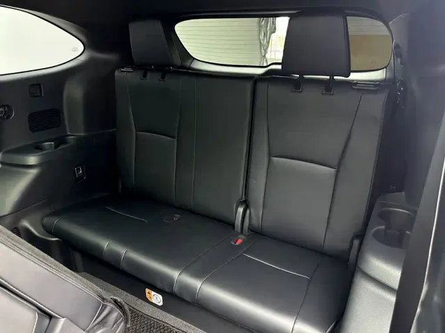 Toyota Crown Kluger — Фото автомобиля 20
