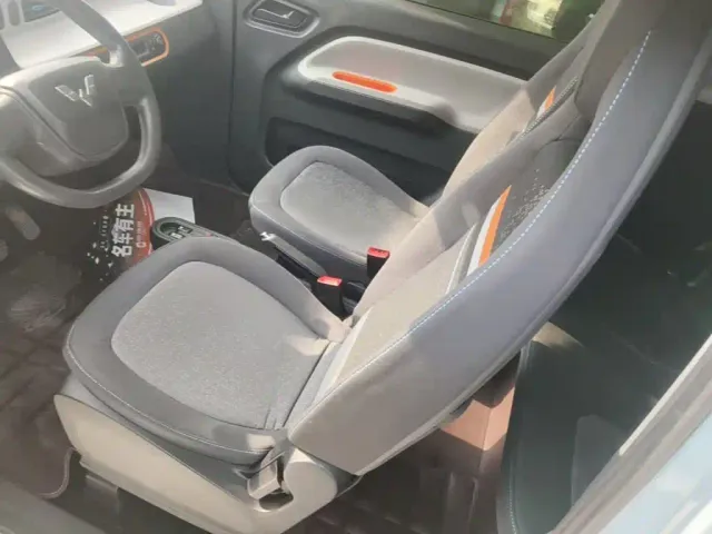 Wuling Hongguang Mini EV — Фото автомобиля 14