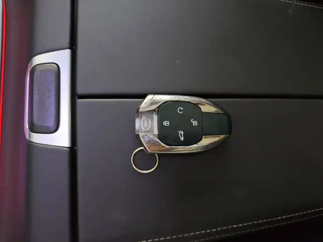 GAC Trumpchi GS8 — Фото автомобиля 8