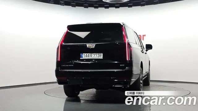 Cadillac Escalade Escalade 5 поколение — Фото автомобиля 4