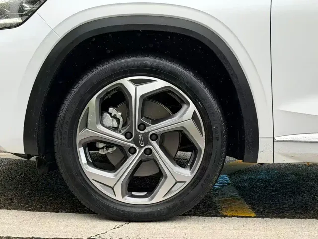 Geely Xingyue L — Фото автомобиля 6