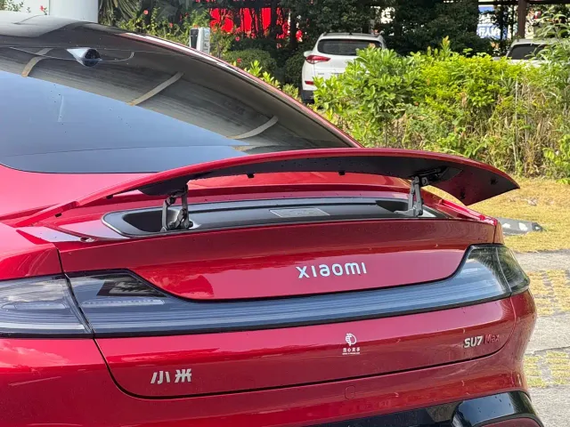 Xiaomi SU7 — Фото автомобиля 7