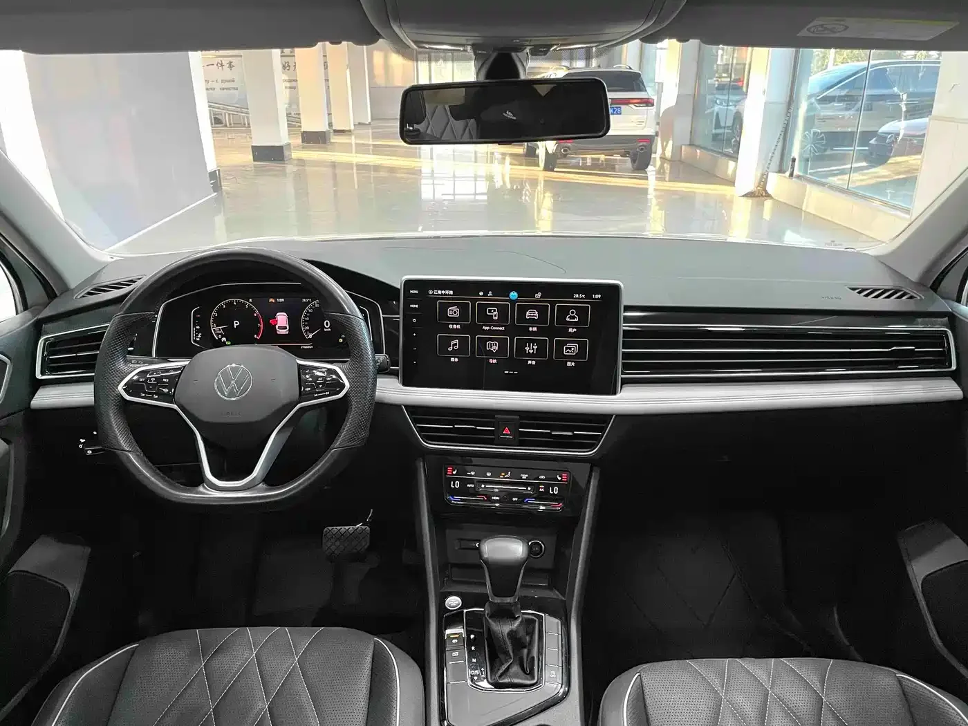 Volkswagen Tiguan L 2023 280TSI 2WD Trend Limited Edition — Фото автомобиля 9
