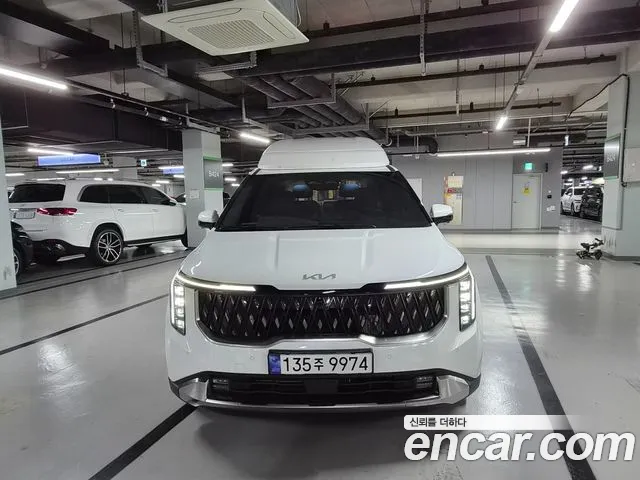Фотография автомобиля — Kia Carnival 4th Gen