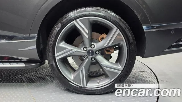 Genesis GV80 — Фото автомобиля 6