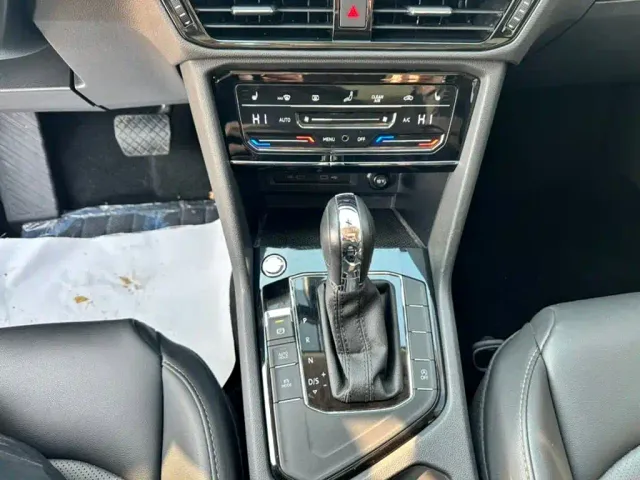 Volkswagen Tharu — Фото автомобиля 13