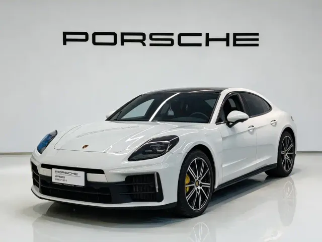 Фотография автомобиля — Porsche Panamera