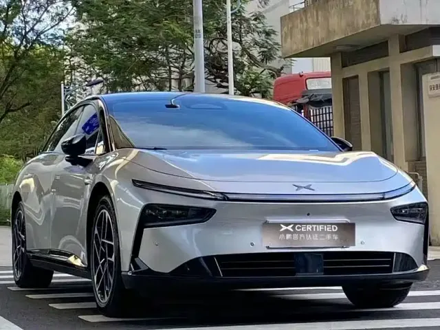 Xpeng P7+ — Фото автомобиля 3