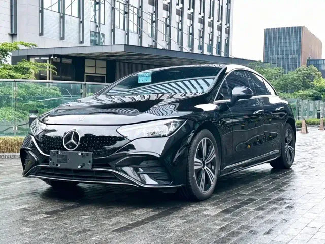 Mercedes-Benz EQE — Фото автомобиля 2