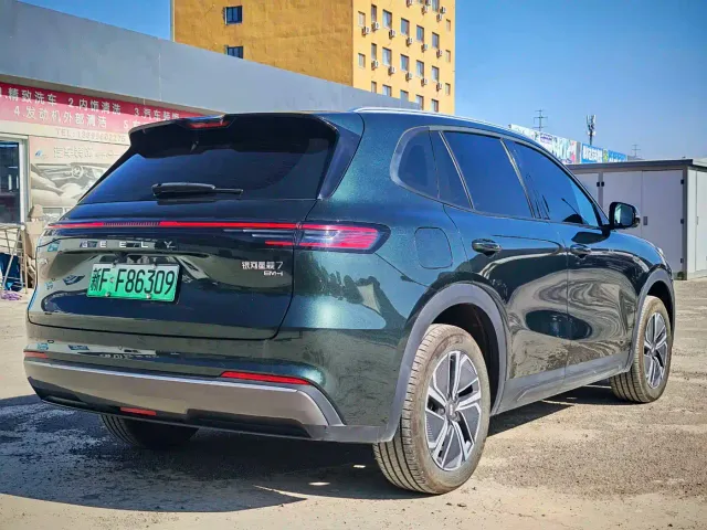 Geely Galaxy Starship 7 EM-i — Фото автомобиля 7