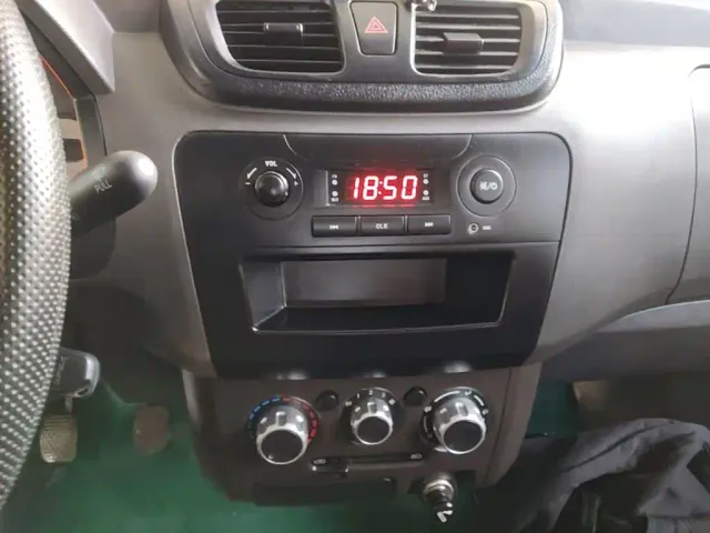 Dongfeng Xiaokang DFSK C32 — Фото автомобиля 12