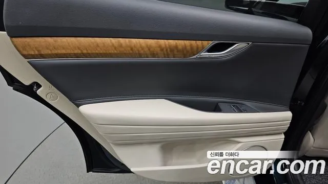 Genesis G80 Бензин 2.5 турбо AWD — Фото автомобиля 24