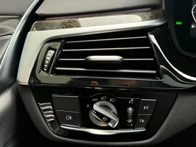 BMW 6 Series Gran Turismo — Фото автомобиля 22