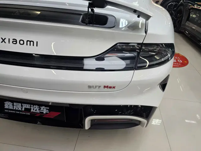Xiaomi SU7 — Фото автомобиля 14