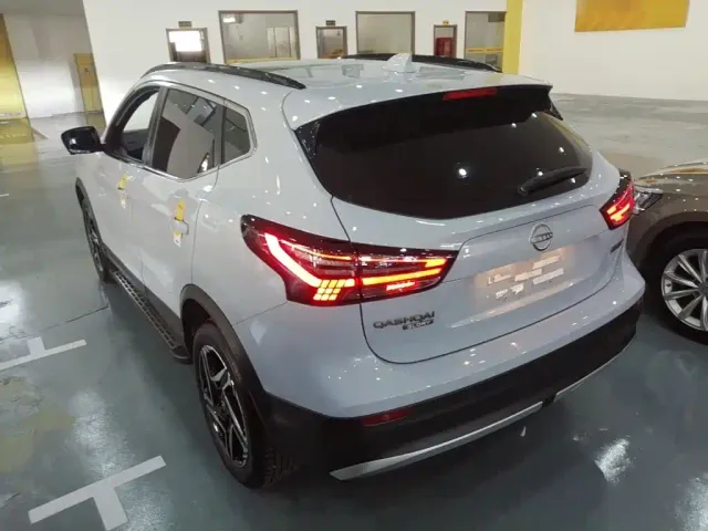 Nissan Qashqai — Фото автомобиля 4