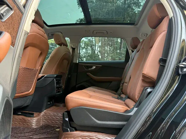 Audi Q7 — Фото автомобиля 13